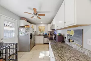 25 Bromack Dr SE, Atlanta, GA 30315 - Photo 8