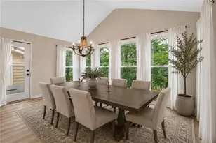 2214 Lake Pointe Cir, Roswell, GA 30075 - Photo 10