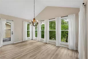 2214 Lake Pointe Cir, Roswell, GA 30075 - Photo 12