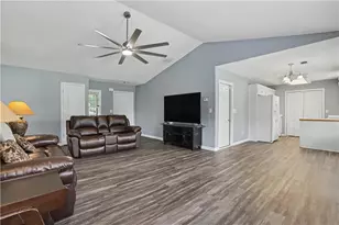 1246 Clearwater Dr, Winder, GA 30680 - Photo 14