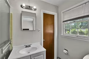 696 N Plantation Ct, Lawrenceville, GA 30044 - Photo 24