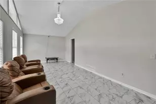 696 N Plantation Ct, Lawrenceville, GA 30044 - Photo 4