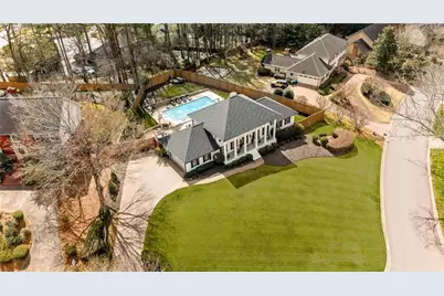 5339 Trowbridge Drive, Dunwoody, GA 30338 - Photo 2