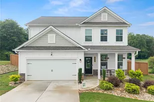 146 Waterford Cir, Cornelia, GA 30531 - Photo 1
