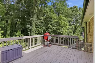 5041 Fitts Dr, Roswell, GA 30075 - Photo 16