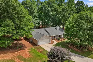 1374 Lance Cir, Winder, GA 30680 - Photo 28