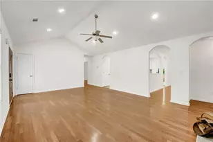 1374 Lance Cir, Winder, GA 30680 - Photo 8