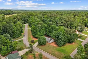 1374 Lance Cir, Winder, GA 30680 - Photo 30