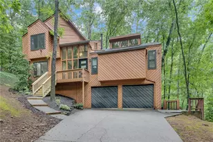 1820 Cedar Cliff Dr SE, Smyrna, GA 30080 - Photo 2