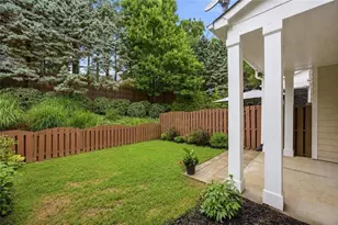 7310 Lowery Oak Dr, Roswell, GA 30075 - Photo 34