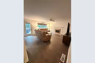 5324 Chastain Way, Gainesville, GA 30507 - Photo 6
