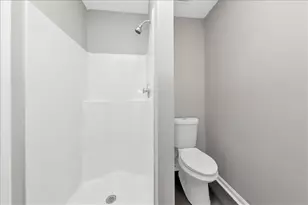 360 Parkway Rd, Union City, GA 30291 - Photo 6