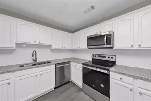 360 Parkway Rd, Union City, GA 30291 - Photo 10
