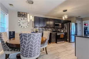 6160 Queensdale Dr, Douglasville, GA 30135 - Photo 4