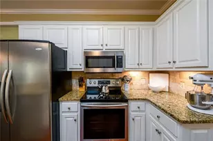 9390 Resort Cir, Gainesville, GA 30506 - Photo 8