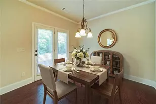 1040 Delo Ln, Cumming, GA 30041 - Photo 8