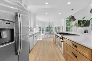 9345 Nesbit Lakes Dr, Alpharetta, GA 30022 - Photo 14