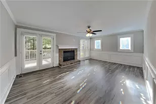 2100 Glenridge Ct, Marietta, GA 30062 - Photo 2