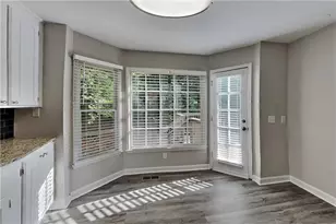 2100 Glenridge Ct, Marietta, GA 30062 - Photo 4