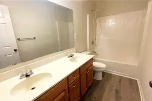 1465 Leisure Lake Dr, Lawrenceville, GA 30044 - Photo 18