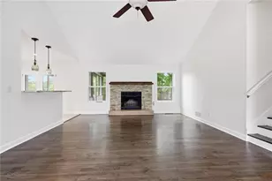 5077 Ravenwood Dr, Marietta, GA 30066 - Photo 2
