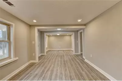 574 Glendale Road, Scottdale, GA 30079 - Photo 6