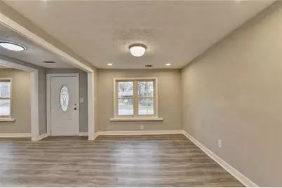 574 Glendale Road, Scottdale, GA 30079 - Photo 8