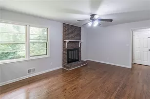 5022 Green Oak Dr SW, Lilburn, GA 30047 - Photo 16