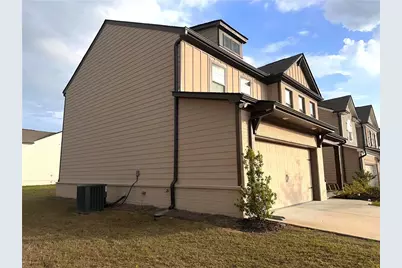 304 Sterling Creek, Loganville, GA 30052 - Photo 2