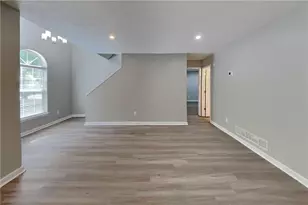 620 Gregory Manor Dr SW, Smyrna, GA 30082 - Photo 2