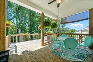 160 Crest Brooke Dr, Holly Springs, GA 30115 - Photo 8