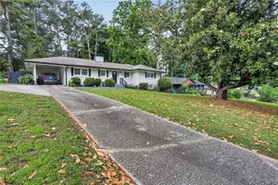 2123 Juanita St, Decatur, GA 30032 - Photo 2