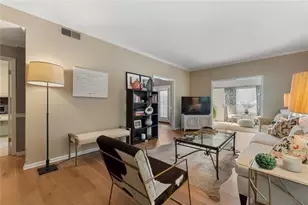 5201 Glenridge Dr NE, Sandy Springs, GA 30342 - Photo 4