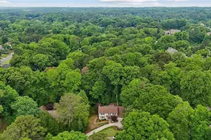 4860 Longchamps Dr NE, Atlanta, GA 30319 - Photo 56