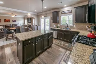 4230 Hopewell Manor Dr, Cumming, GA 30028 - Photo 8