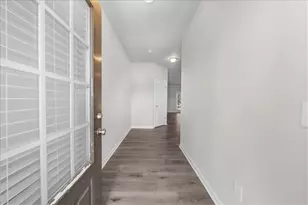 300 Harrison Dr, Calhoun, GA 30701 - Photo 2