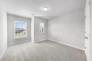 300 Harrison Dr, Calhoun, GA 30701 - Photo 10