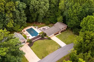 3135 Granada Way, Gainesville, GA 30506 - Photo 4