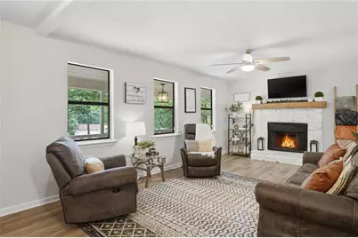 404 Brooks Street, Dallas, GA 30157 - Photo 4
