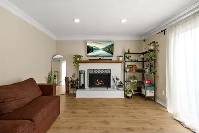557 Picketts Bend Court, Marietta, GA 30008 - Photo 2