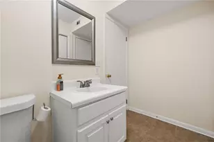 557 Picketts Bend Ct, Marietta, GA 30008 - Photo 12