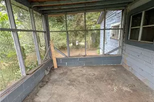 1524 N Hill St, Griffin, GA 30223 - Photo 16