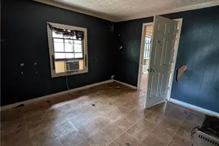 1524 N Hill St, Griffin, GA 30223 - Photo 26