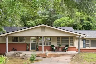 2546 Walton Way SW, Marietta, GA 30060 - Photo 2