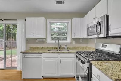 3270 Northcliff Drive, Suwanee, GA 30024 - Photo 16