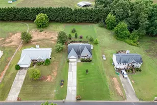 810 Brandon Dr, Winder, GA 30680 - Photo 36