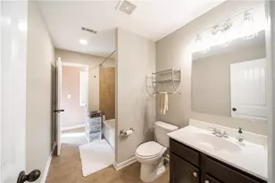 7740 Stratford Ln, Atlanta, GA 30350 - Photo 18