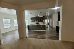 289 Greighmoor Ct, Loganville, GA 30052 - Photo 6