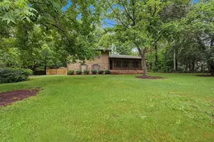 2985 Fredrick Dr, Marietta, GA 30062 - Photo 4