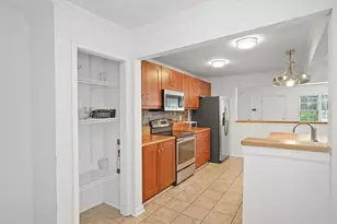 2371 Ben Hill Rd, Atlanta, GA 30344 - Photo 8